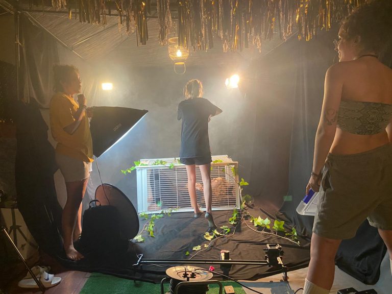 Imagen. Making of Axon y dendrita. Samantha B. Artista vegana creadora de contenido audiovisual